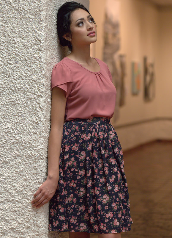 MIKAROSE Navy Floral Print Skirt - Click Image to Close