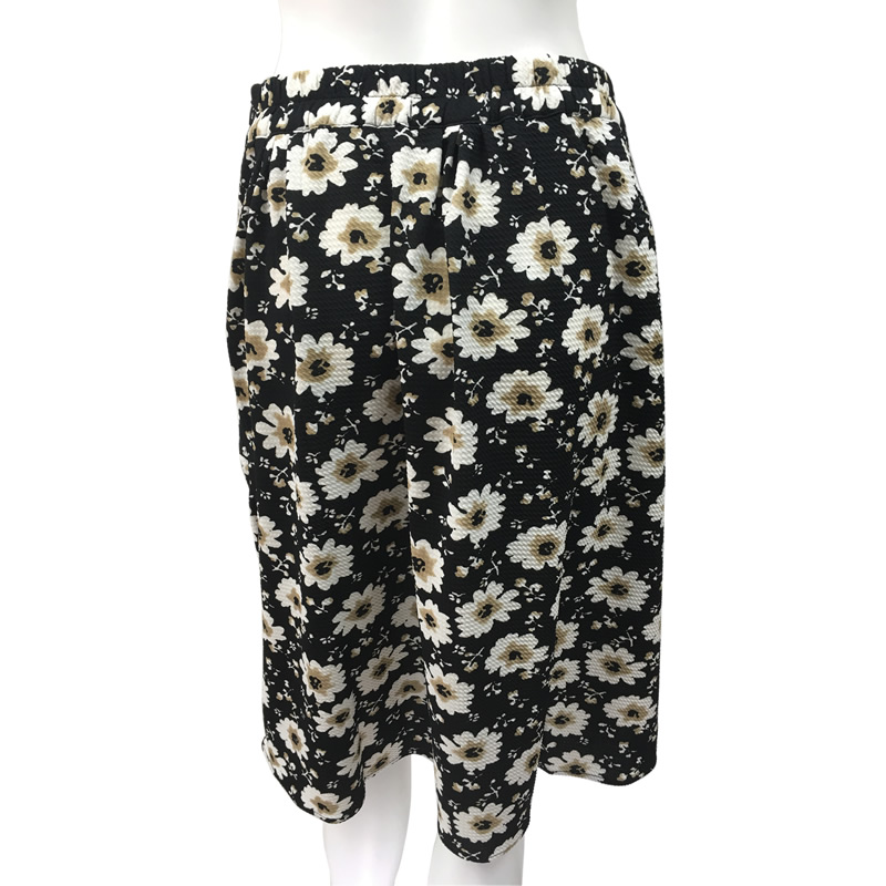 MIKAROSE Daisy Print Full Skirt- Black - Click Image to Close