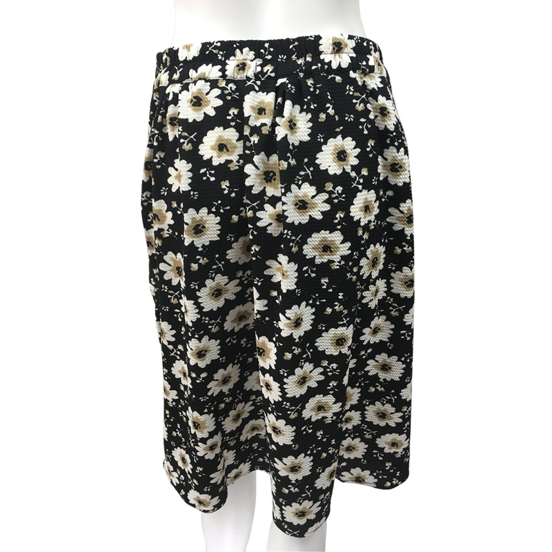 MIKAROSE Daisy Print Full Skirt- Black